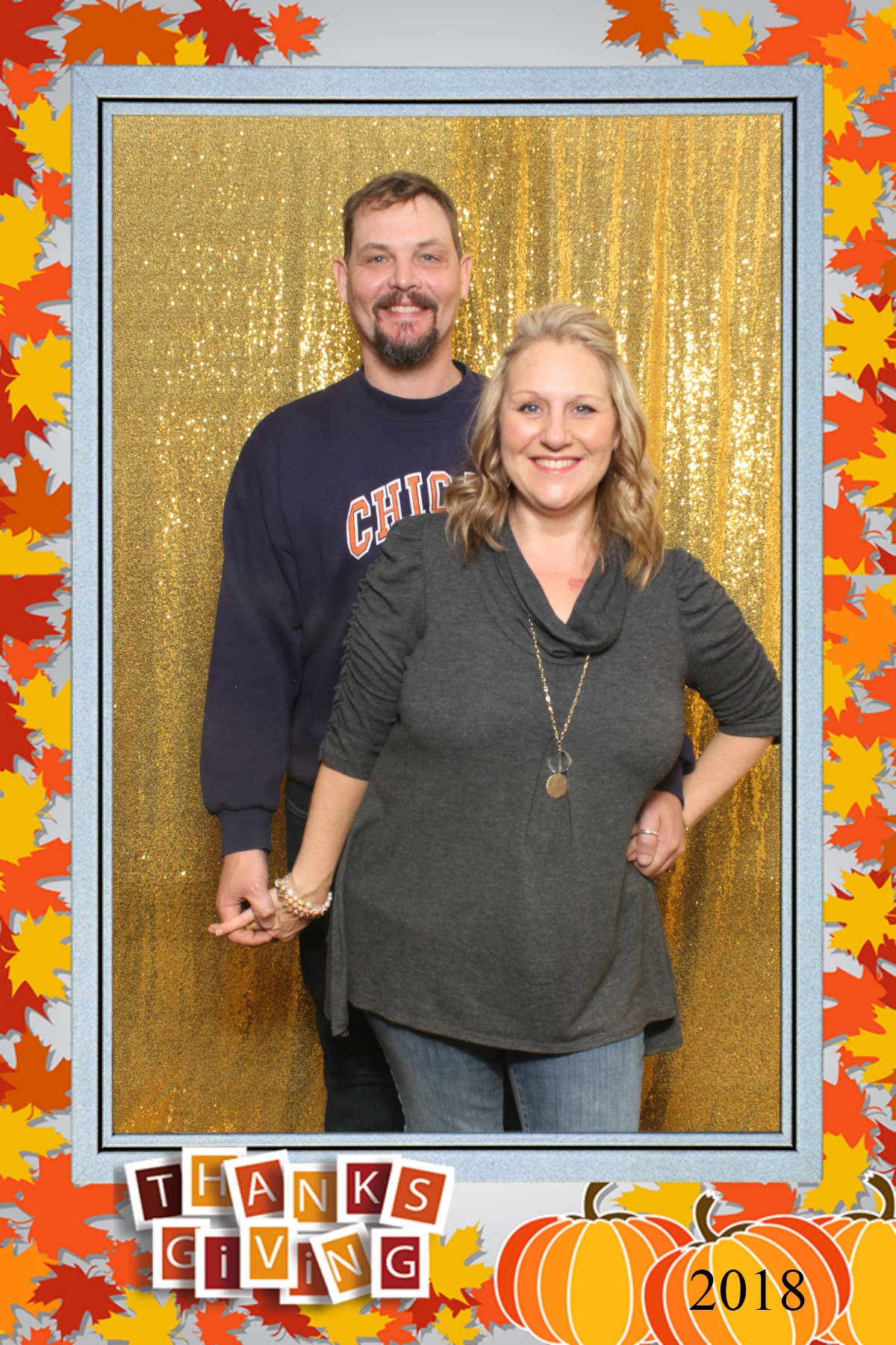 Thanksgiving 2018 | View more photos from the event at gallery.niknoxphotobox.com/u/NiKnox-Photo-Box/Thanksgiving-2018
